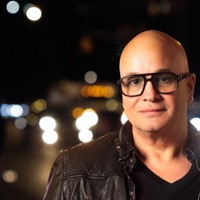 Robert Kelly Robert Kelly